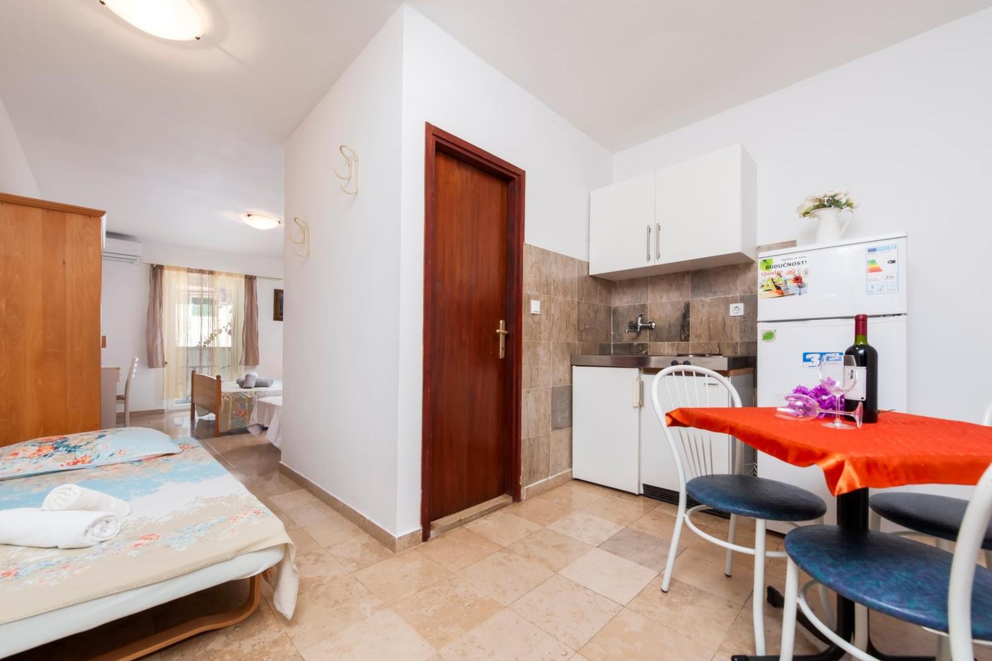 Luna Tsuki Seven Aparthotel Rovinj Exterior foto