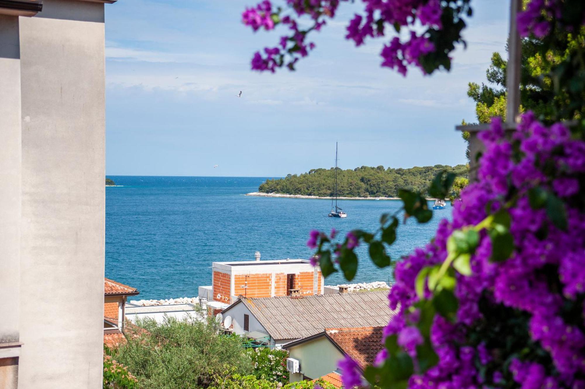 Luna Tsuki Seven Aparthotel Rovinj Exterior foto